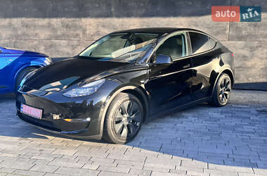 Внедорожник / Кроссовер Tesla Model Y 2024 в 