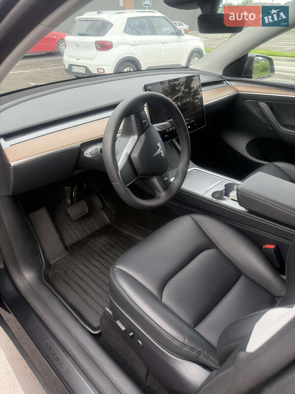 Внедорожник / Кроссовер Tesla Model Y 2024 в Киеве фото 8 Внедорожник / Кроссовер Tesla Model Y 2024 в Киеве