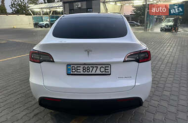 Внедорожник / Кроссовер Tesla Model Y 2021 в 