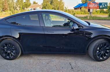 Внедорожник / Кроссовер Tesla Model Y 2021 в 
