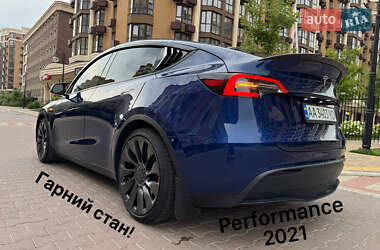 Позашляховик / Кросовер Tesla Model Y 2021 в Києві
