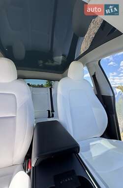Внедорожник / Кроссовер Tesla Model Y 2022 в 