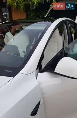Внедорожник / Кроссовер Tesla Model Y 2023 в 
