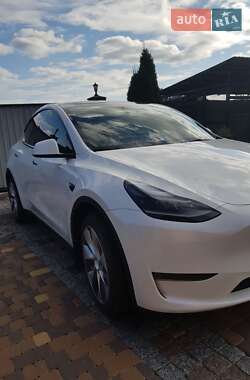 Внедорожник / Кроссовер Tesla Model Y 2023 в 
