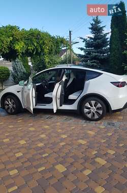 Внедорожник / Кроссовер Tesla Model Y 2023 в 