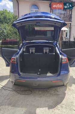 Позашляховик / Кросовер Tesla Model Y 2022 в Івано-Франківську