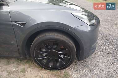 Внедорожник / Кроссовер Tesla Model Y 2023 в 