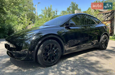 Внедорожник / Кроссовер Tesla Model Y 2024 в 