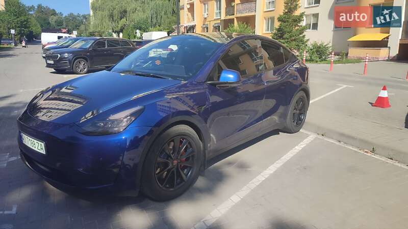 Tesla Model Y 2021