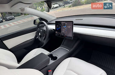 Внедорожник / Кроссовер Tesla Model Y 2020 в 