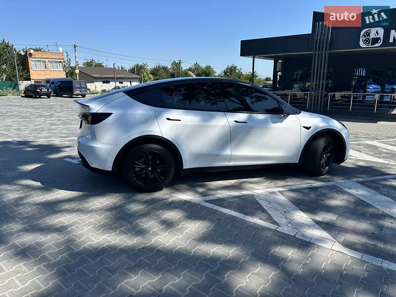 Позашляховик / Кросовер Tesla Model Y 2023 в Вінниці фото 2 Позашляховик / Кросовер Tesla Model Y 2023 в Вінниці