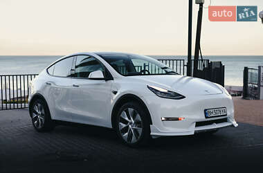 Внедорожник / Кроссовер Tesla Model Y 2022 в 