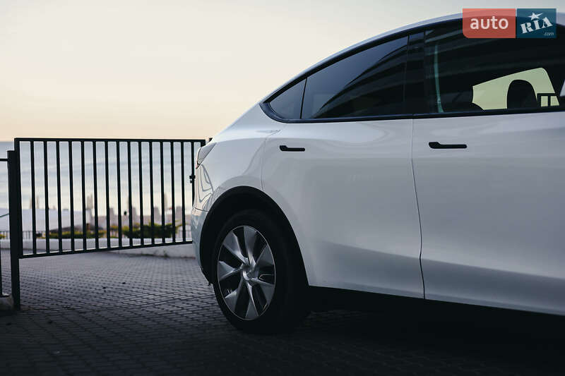 Внедорожник / Кроссовер Tesla Model Y 2022 в Одессе
