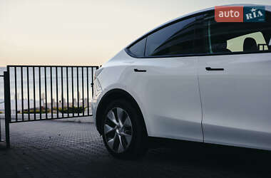 Внедорожник / Кроссовер Tesla Model Y 2022 в 