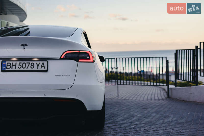 Внедорожник / Кроссовер Tesla Model Y 2022 в Одессе