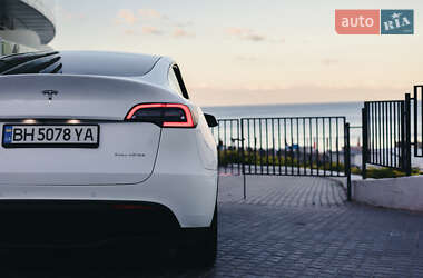 Внедорожник / Кроссовер Tesla Model Y 2022 в 
