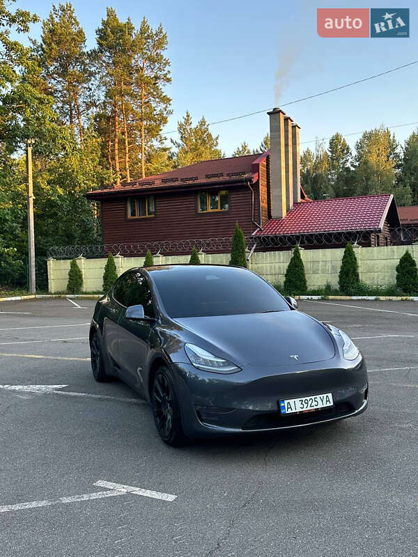 Внедорожник / Кроссовер Tesla Model Y 2021 в Буче
