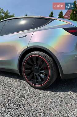 Внедорожник / Кроссовер Tesla Model Y 2023 в 