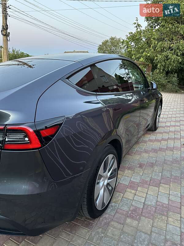 Внедорожник / Кроссовер Tesla Model Y 2021 в Одессе