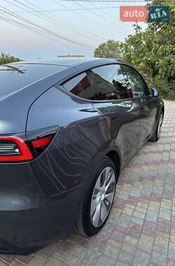 Внедорожник / Кроссовер Tesla Model Y 2021 в 