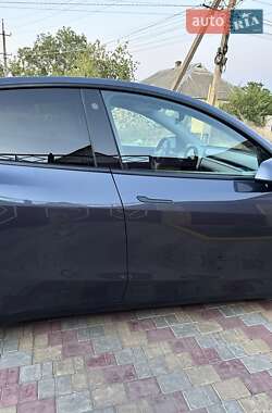 Внедорожник / Кроссовер Tesla Model Y 2021 в 