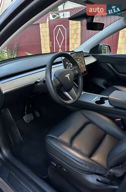 Внедорожник / Кроссовер Tesla Model Y 2021 в 