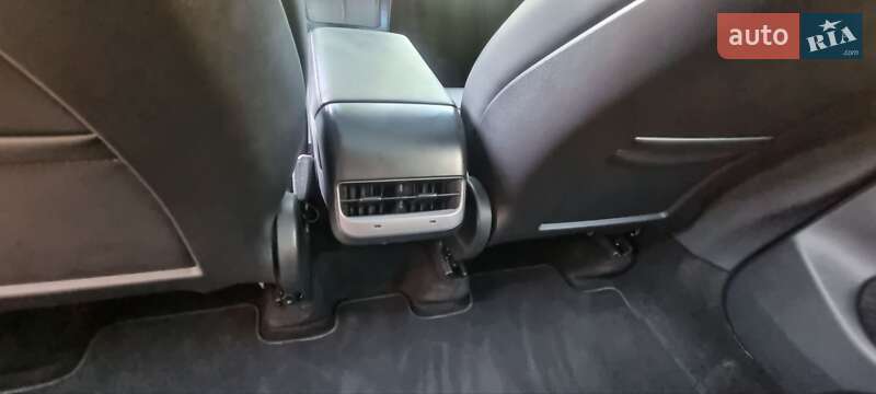 Внедорожник / Кроссовер Tesla Model Y 2023 в Кицмани