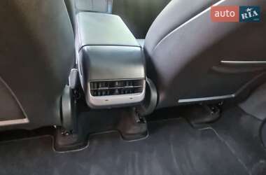 Внедорожник / Кроссовер Tesla Model Y 2023 в 