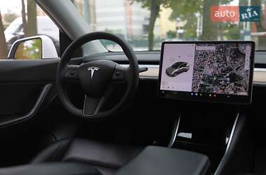 Внедорожник / Кроссовер Tesla Model Y 2020 в 
