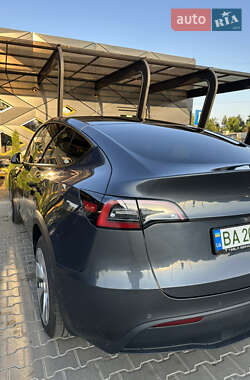 Внедорожник / Кроссовер Tesla Model Y 2022 в 
