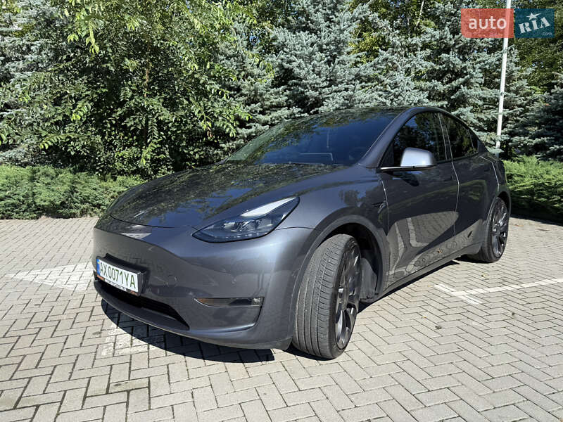Tesla Model Y 2021
