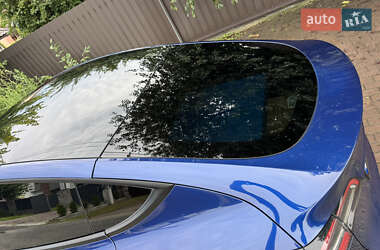 Внедорожник / Кроссовер Tesla Model Y 2020 в 