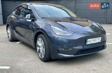 Внедорожник / Кроссовер Tesla Model Y 2024 в 