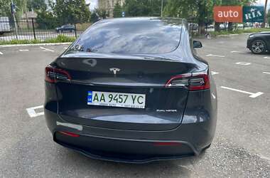 Внедорожник / Кроссовер Tesla Model Y 2024 в 