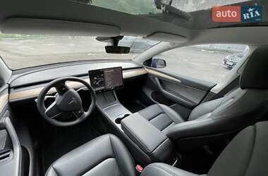Внедорожник / Кроссовер Tesla Model Y 2024 в 