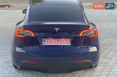 Внедорожник / Кроссовер Tesla Model Y 2024 в 