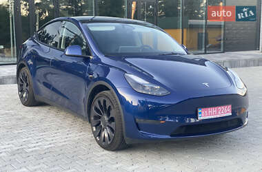 Внедорожник / Кроссовер Tesla Model Y 2024 в 
