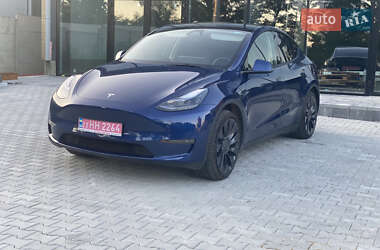 Внедорожник / Кроссовер Tesla Model Y 2024 в 