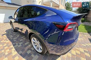 Внедорожник / Кроссовер Tesla Model Y 2021 в 