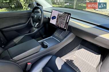 Внедорожник / Кроссовер Tesla Model Y 2021 в 