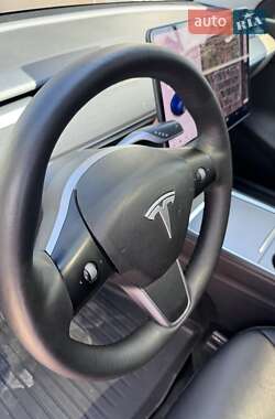 Внедорожник / Кроссовер Tesla Model Y 2021 в 