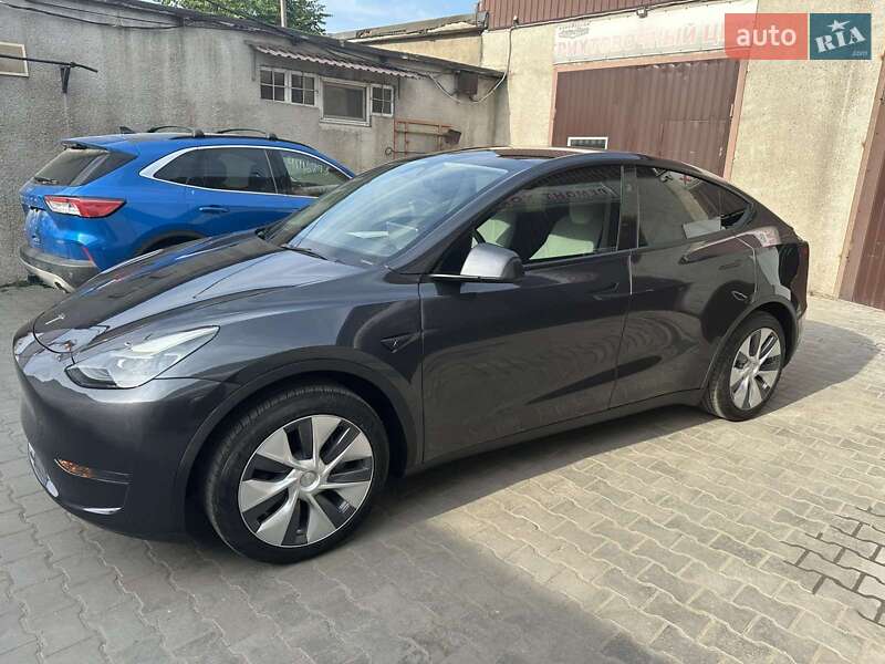 Позашляховик / Кросовер Tesla Model Y 2024 в Одесі