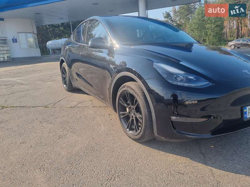 Tesla Model Y 2022