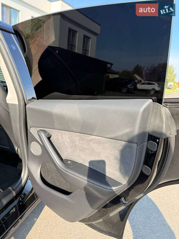 Внедорожник / Кроссовер Tesla Model Y 2022 в Днепре