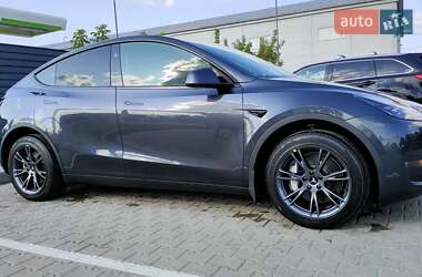 Внедорожник / Кроссовер Tesla Model Y 2024 в 