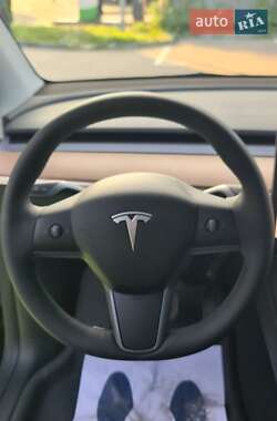 Внедорожник / Кроссовер Tesla Model Y 2023 в 