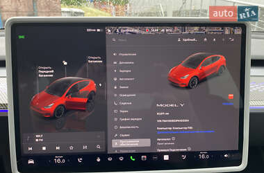 Внедорожник / Кроссовер Tesla Model Y 2023 в Львове