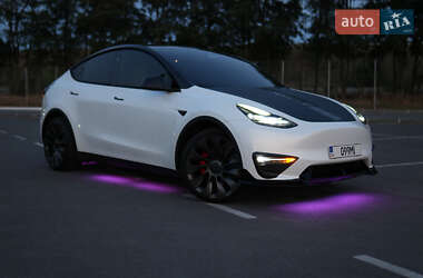 Tesla Model Y 2023