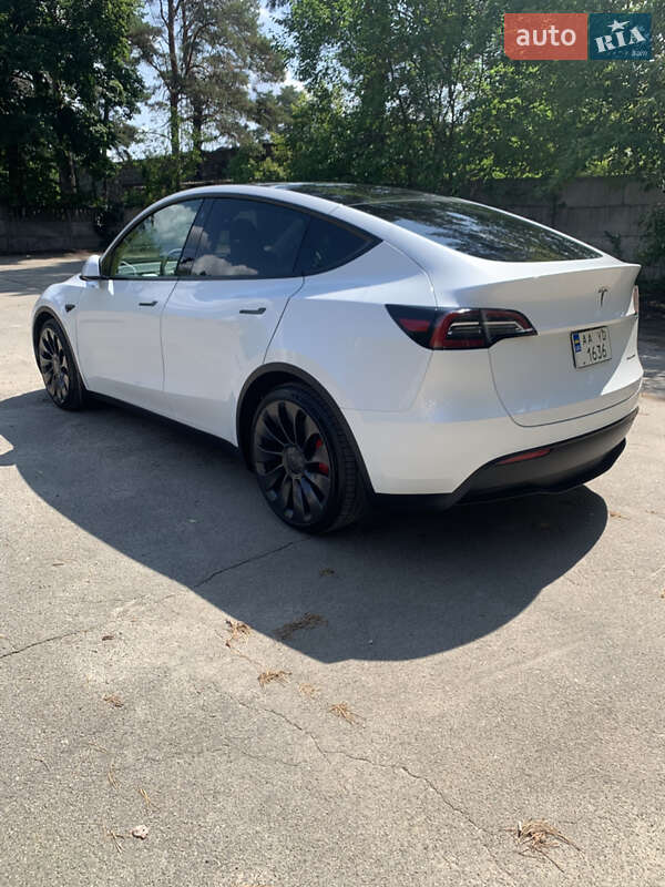 Позашляховик / Кросовер Tesla Model Y 2023 в Києві