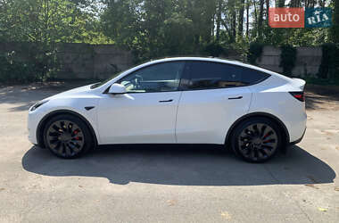 Внедорожник / Кроссовер Tesla Model Y 2023 в 